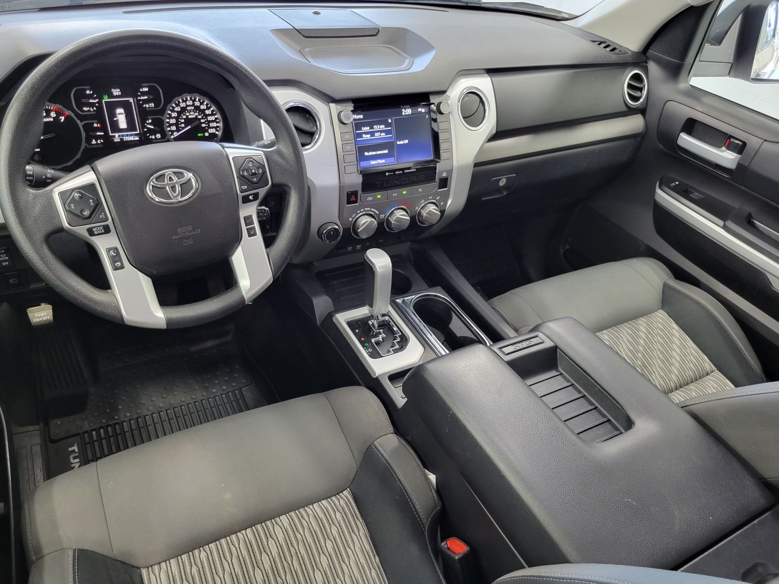 Used 2021 White Toyota SR5 image 25