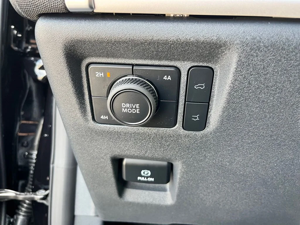 New 2027 Black Ford Active image 17