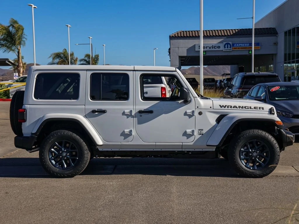 New 2026 Bright White Clearcoat Jeep 85th Anniversary Edition image 2