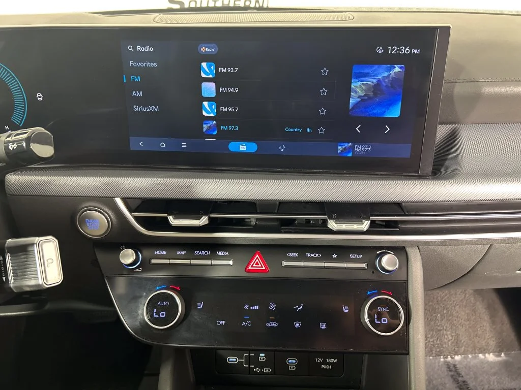 Used 2025 Silver Hyundai SEL image 14