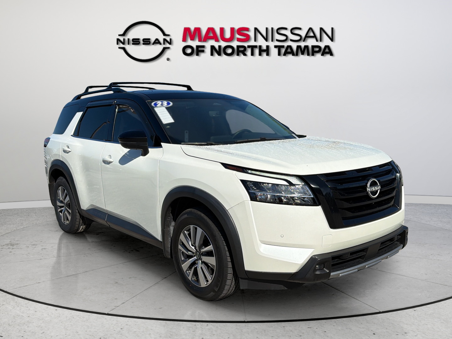Used 2023 White Nissan SL image 3
