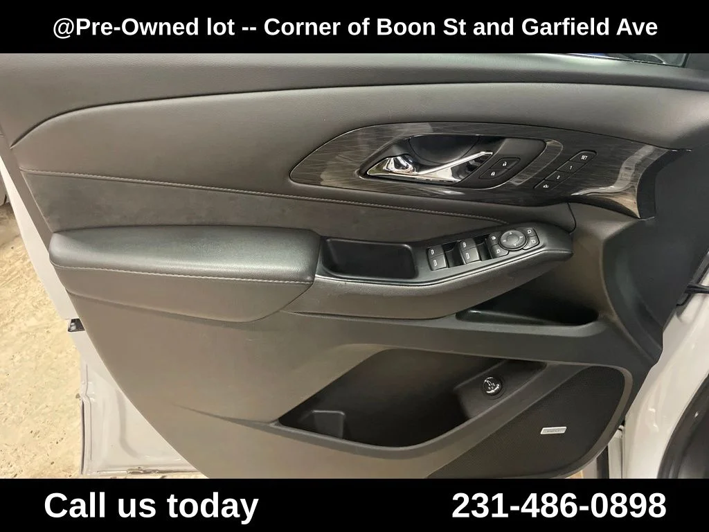 Used 2023 Beige Chevrolet High Country image 15