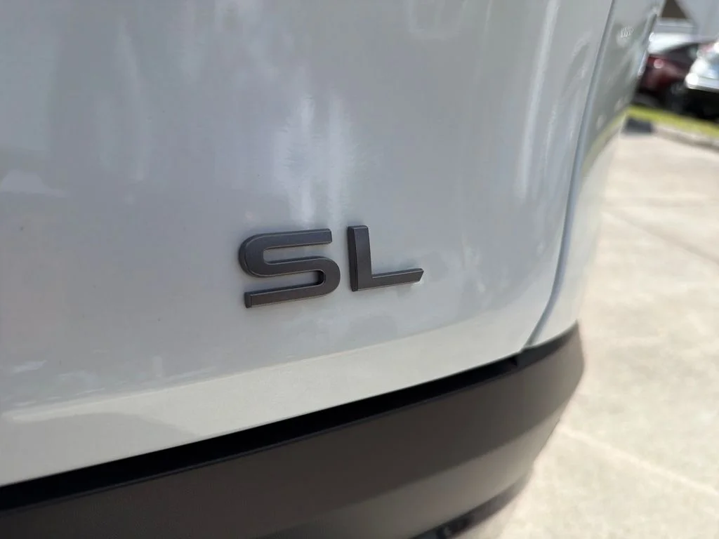 New 2026 White Nissan SL image 11