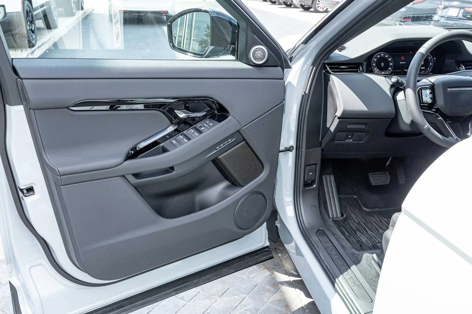 2026 Land Rover Range Rover Evoque S - Photo 10