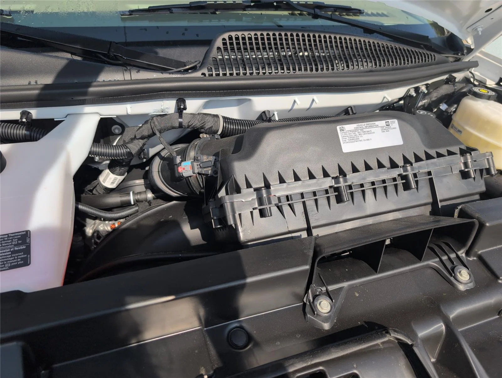 2026 Chevrolet Express Cargo Work Van - Photo 10