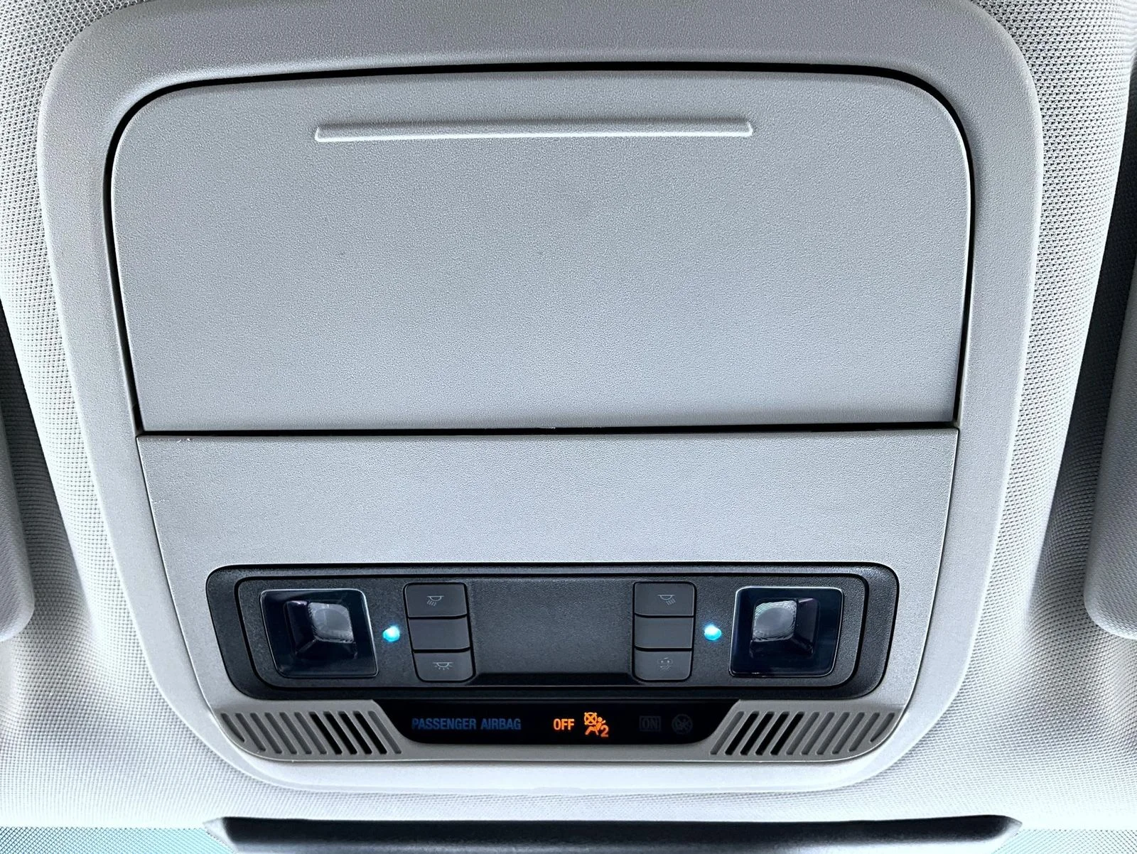 Used 2024 Gray Ford Select image 16