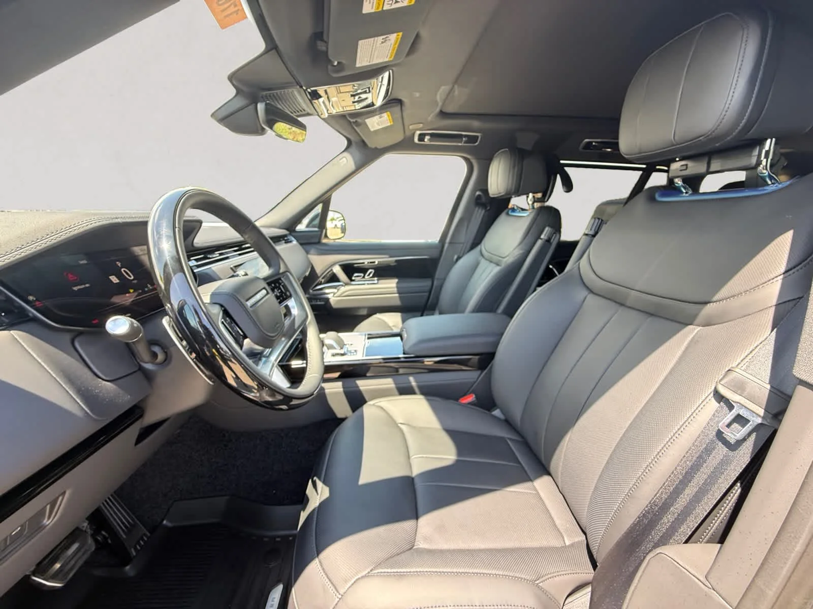New 2026 Santorini Black Land Rover P530 LWB 7 Seat image 9