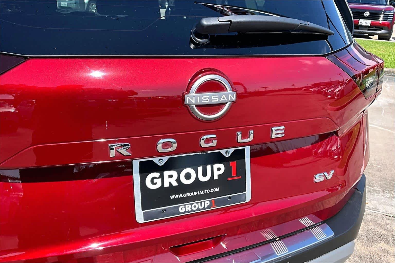 Used 2023 Scarlet Ember Tintcoat Nissan SV image 29