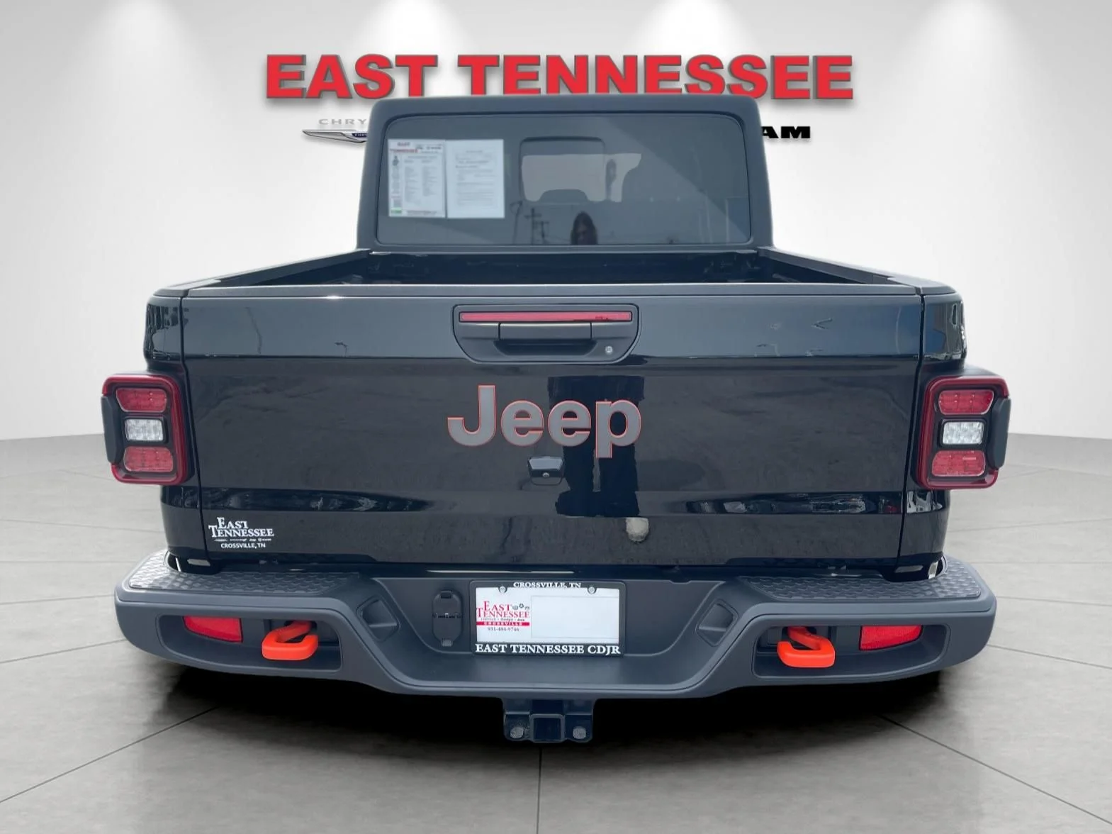 Used 2025 Black Jeep Mojave image 4