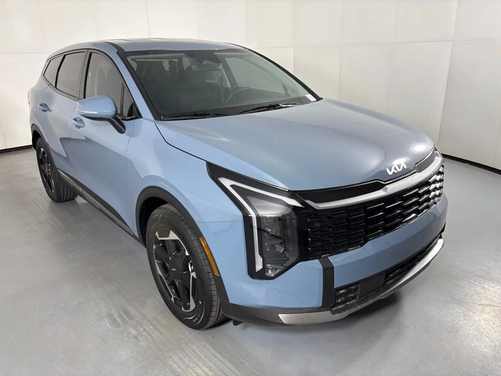 New 2027 Heritage Blue Kia S image 2