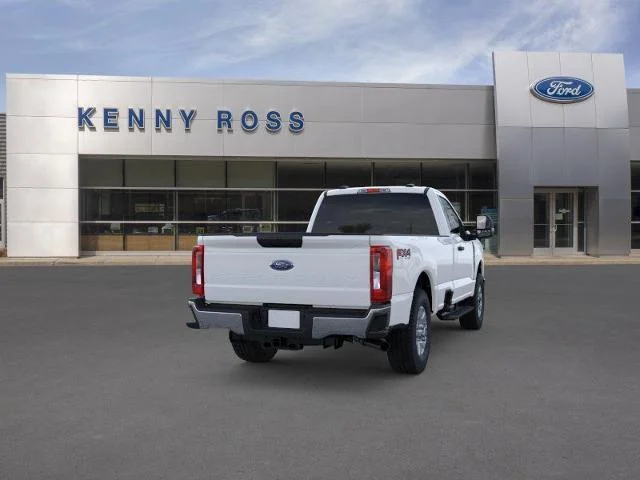 2025 Ford F-350 Super Duty XLT - Photo 32