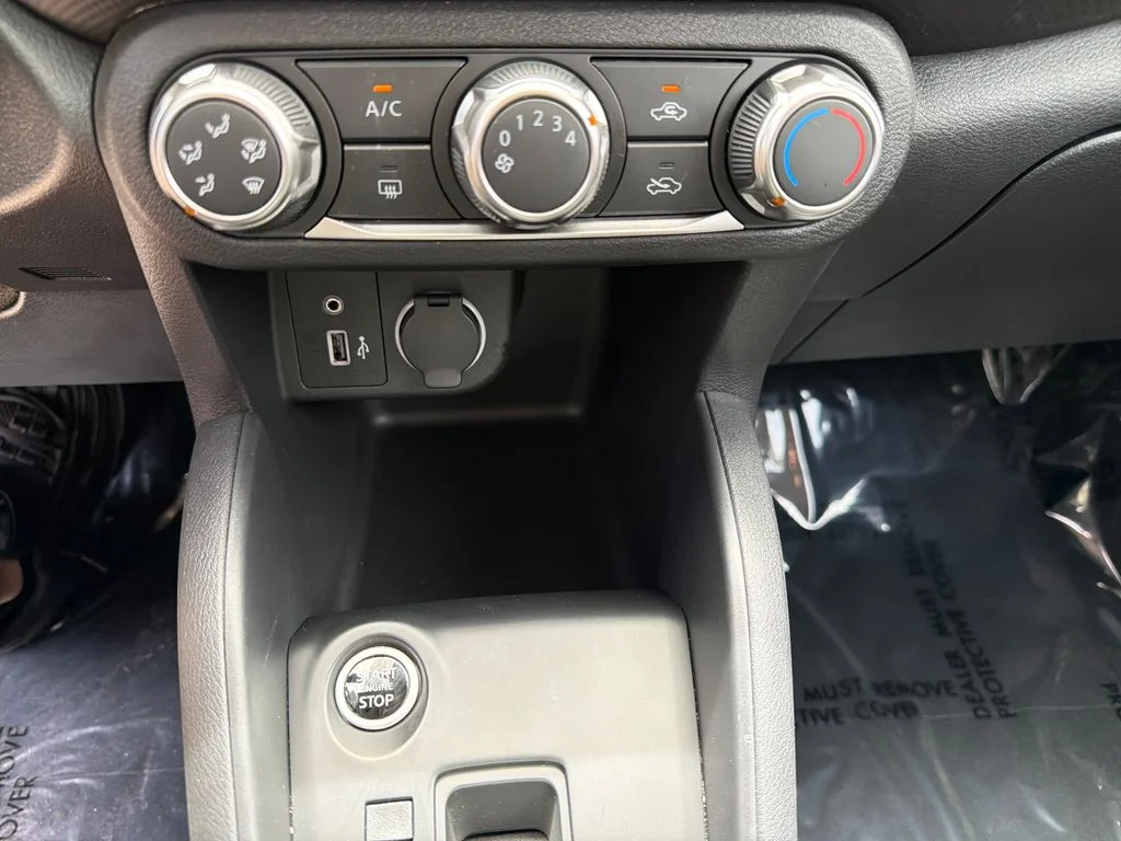 Certified Used 2025 White Nissan S image 27
