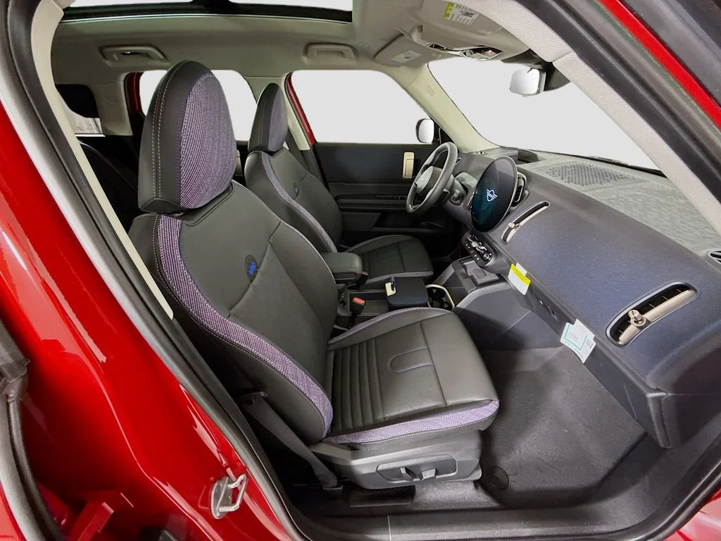 New 2027 Chili Red II MINI Signature Plus image 20