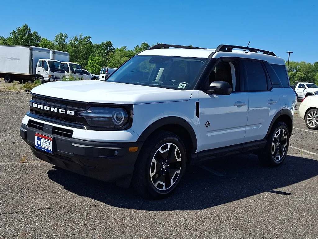 Used 2023 White Ford Outer Banks image 6