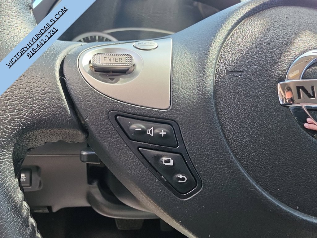 Used 2018 Blue Nissan SV image 18