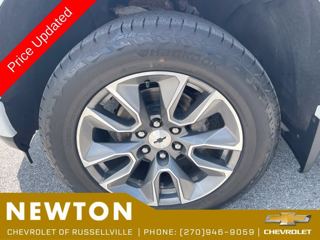 Used 2021 SUMMIT WHITE Chevrolet RST image 43