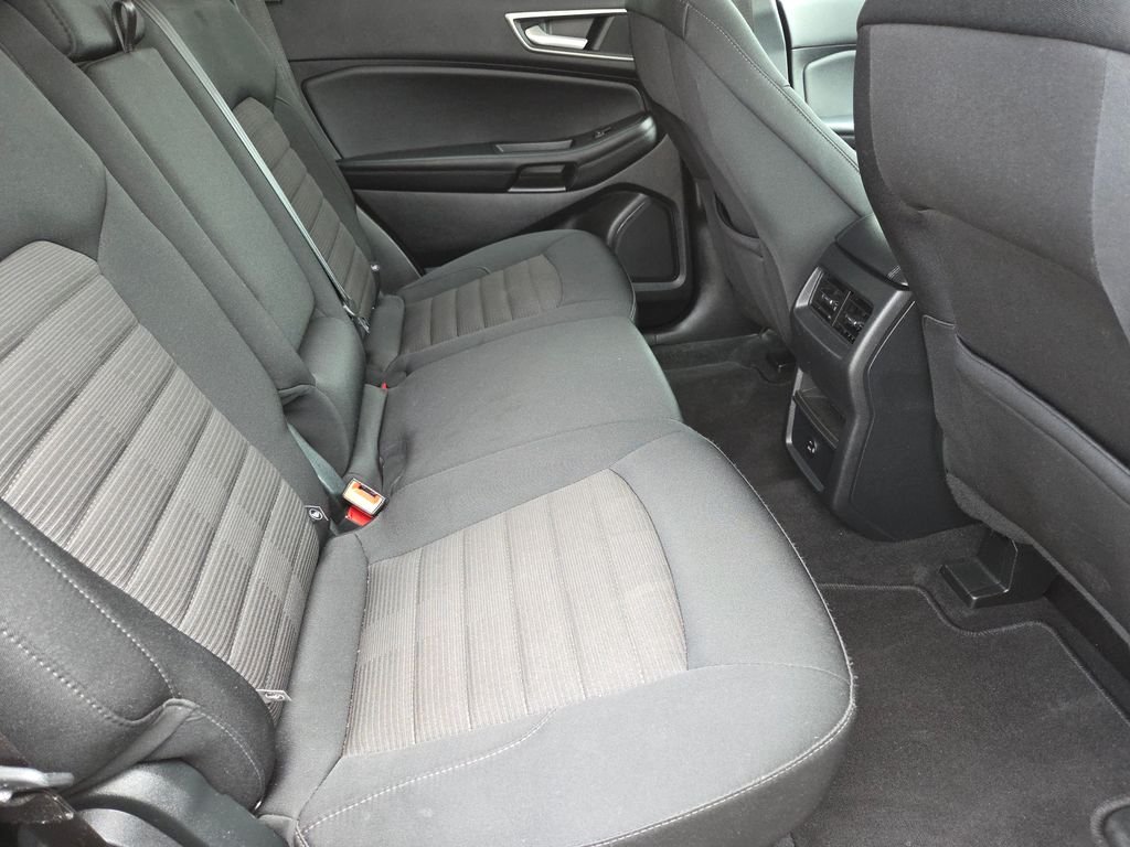 Used 2022 Silver Ford SEL image 20