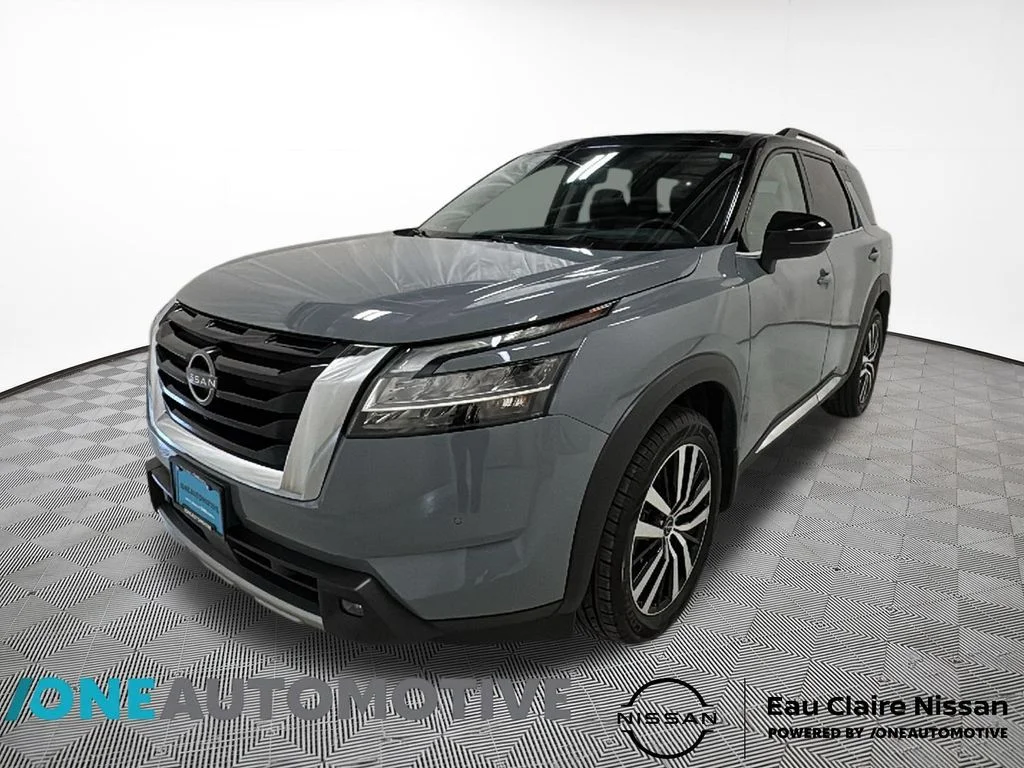2024 Nissan Pathfinder Platinum 4WD's photo