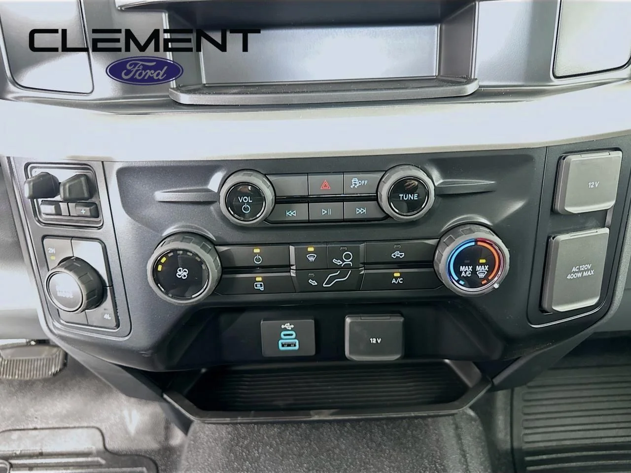 New 2026 Oxford White Ford F-550® XL image 17