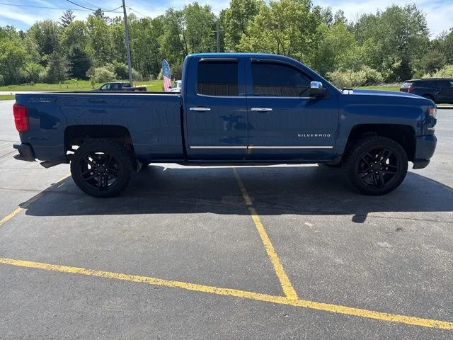 Used 2016 Deep Ocean Blue Metallic Chevrolet LTZ image 4