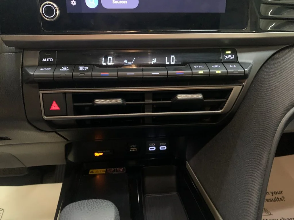 Used 2026  Toyota LE image 23