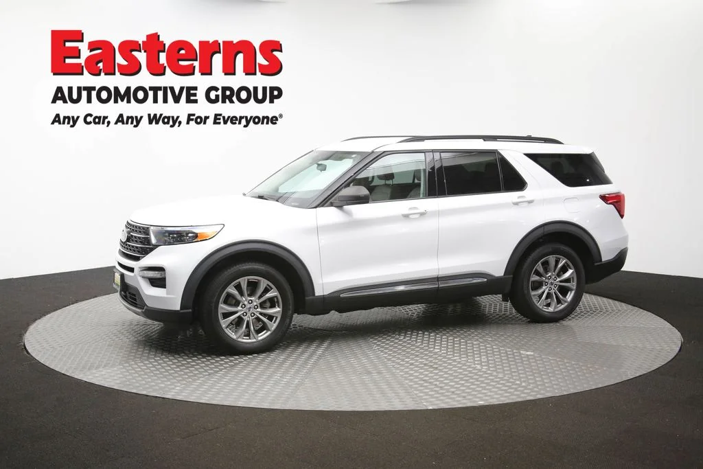 Used 2022 White Ford XLT image 61