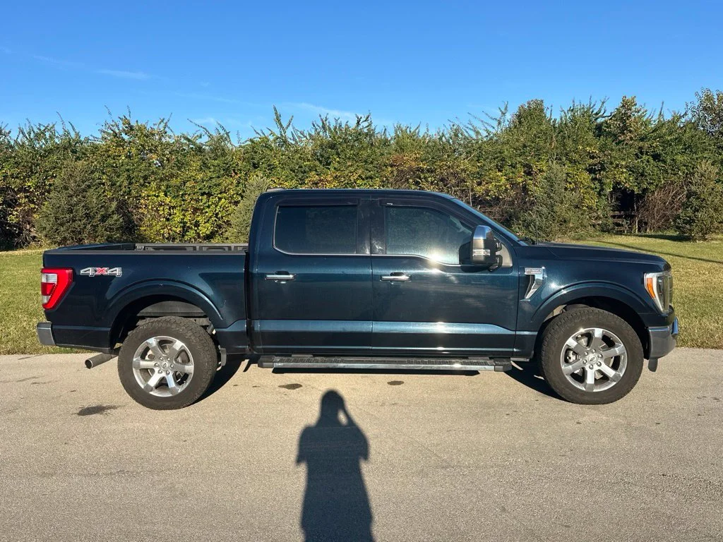 Used 2021 Blue Ford Lariat image 14