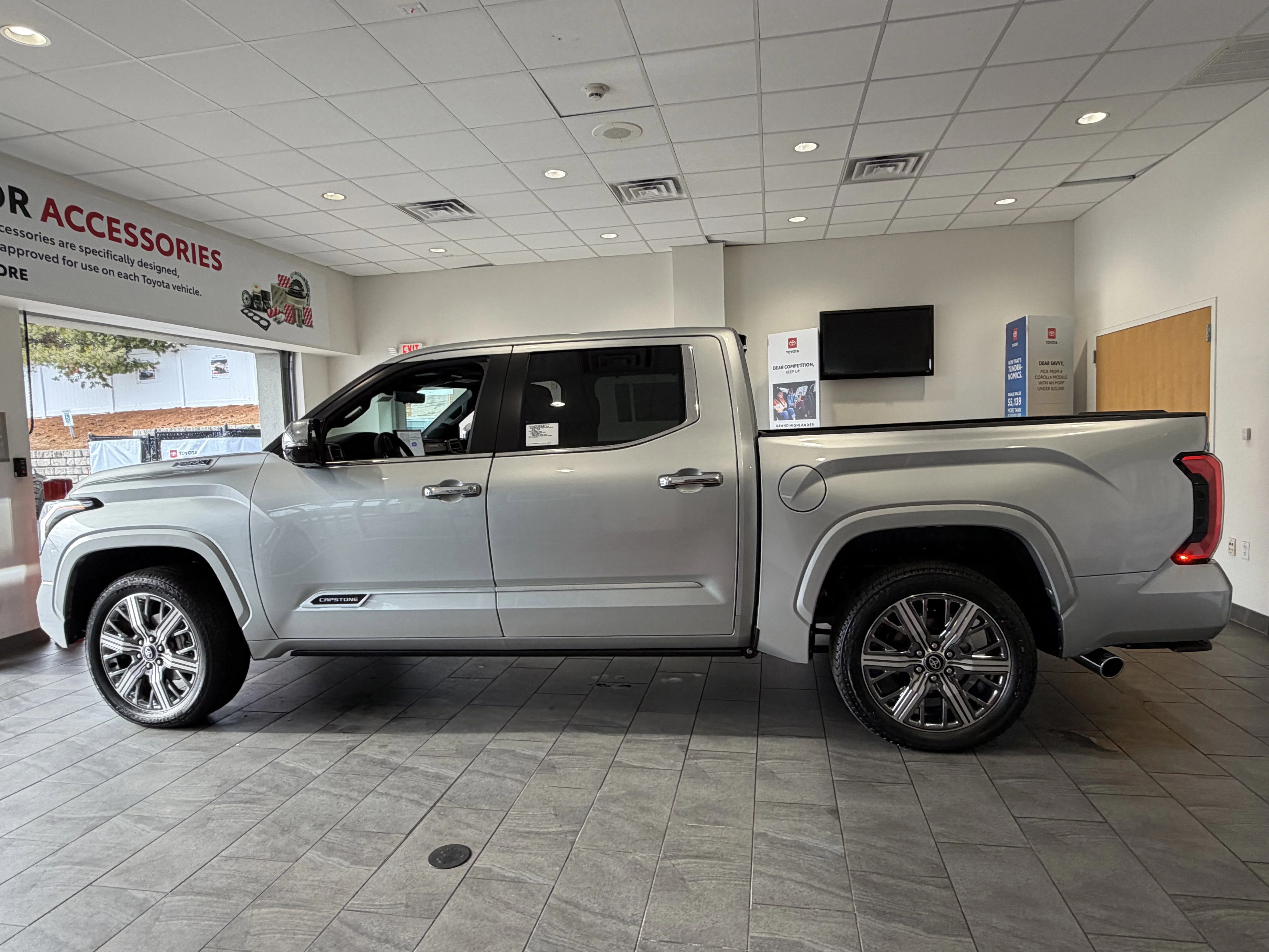 2026 Toyota Tundra Capstone - Photo 58