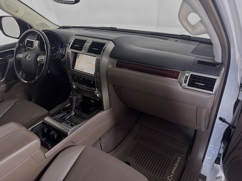 Used 2019 Starfire Pearl Lexus Premium image 30