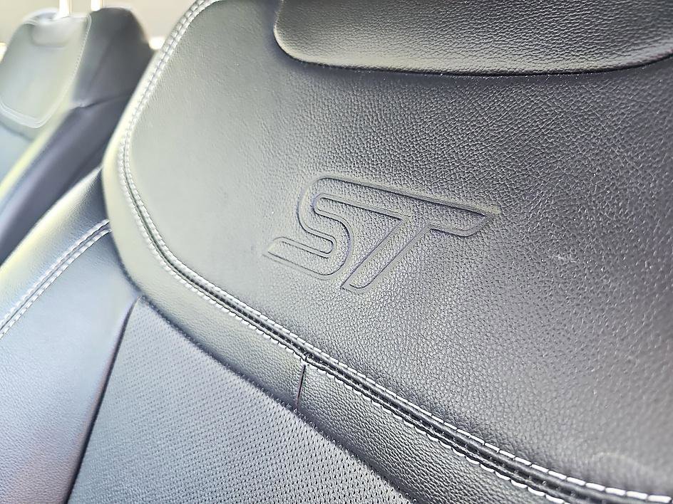 Used 2022 Silver Metallic Ford STHigh Package image 18