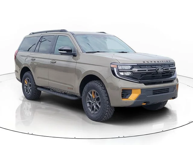 New 2026 Gray Ford Tremor image 3