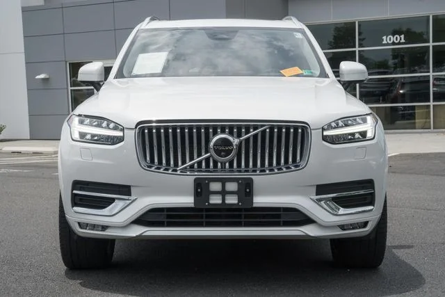 Used 2023 Crystal White Volvo Plus image 2