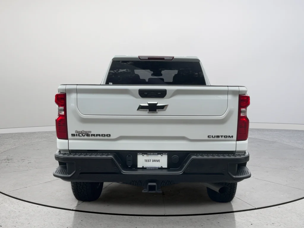 Used 2025 White Chevrolet Custom image 8