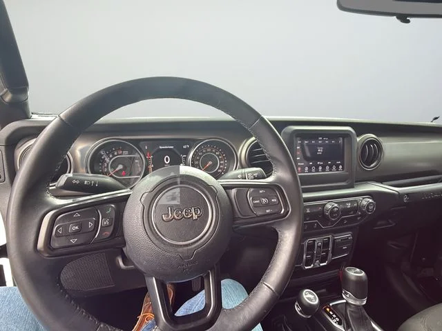 Used 2019 Black Jeep Unlimited Sport S image 9