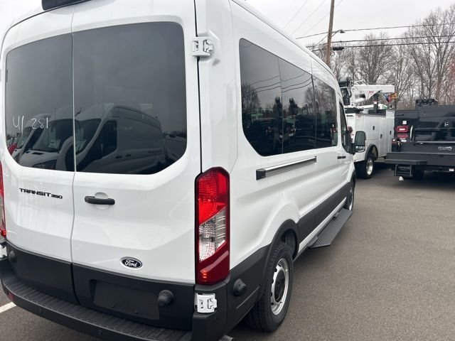 New 2026 Oxford White Ford Passenger Van XL image 7