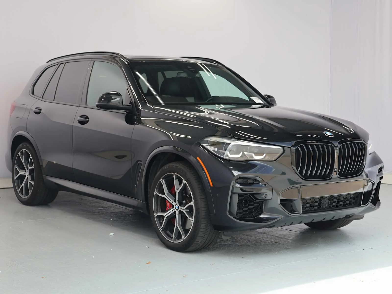 Used 2022 Black Sapphire Metallic BMW sDrive40i image 4