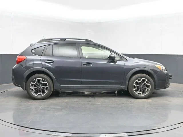 Used 2016 Gray Subaru 2.0i Premium image 10