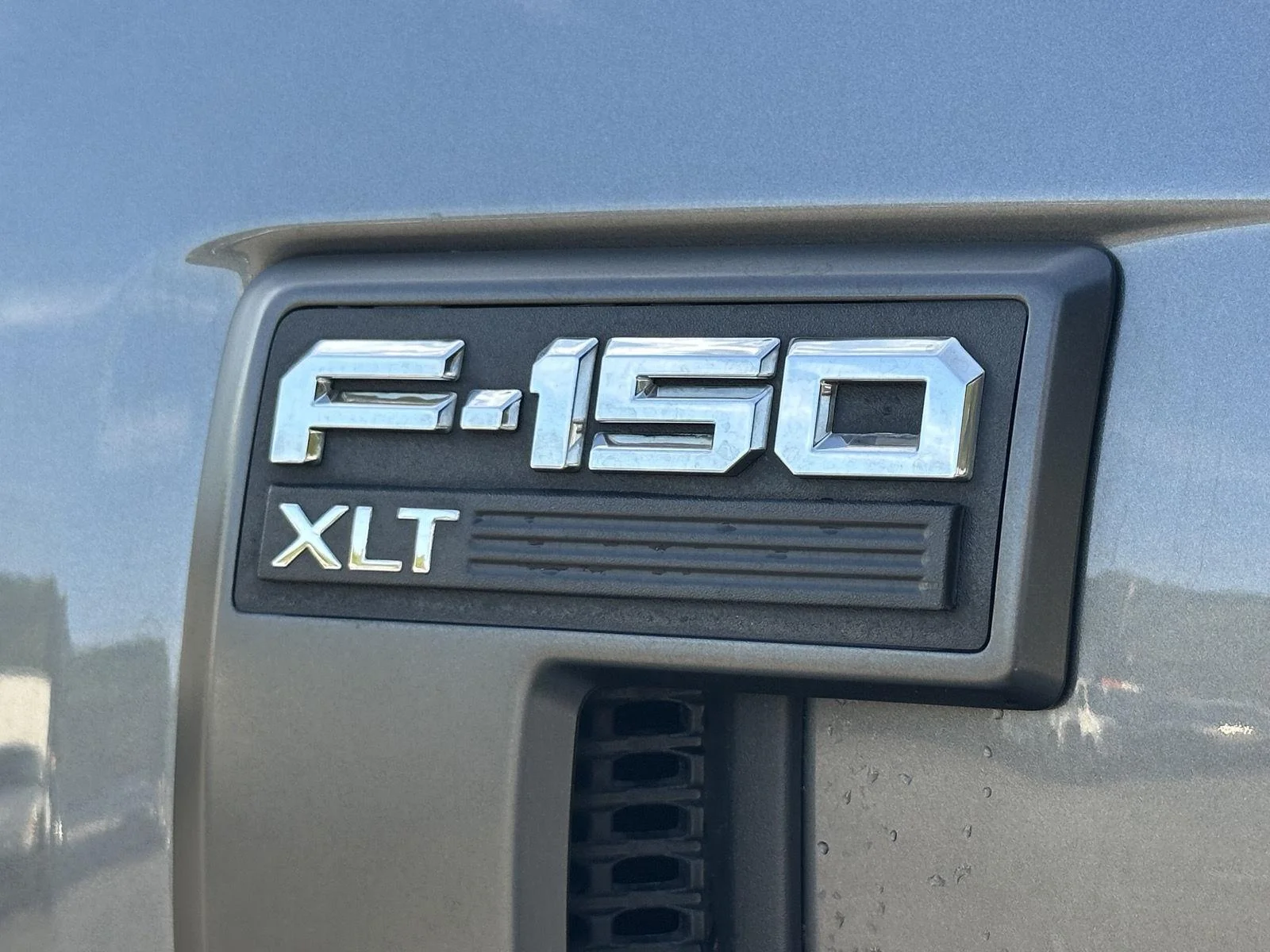 Used 2023 Carbonized Gray Metallic Ford XLT image 14