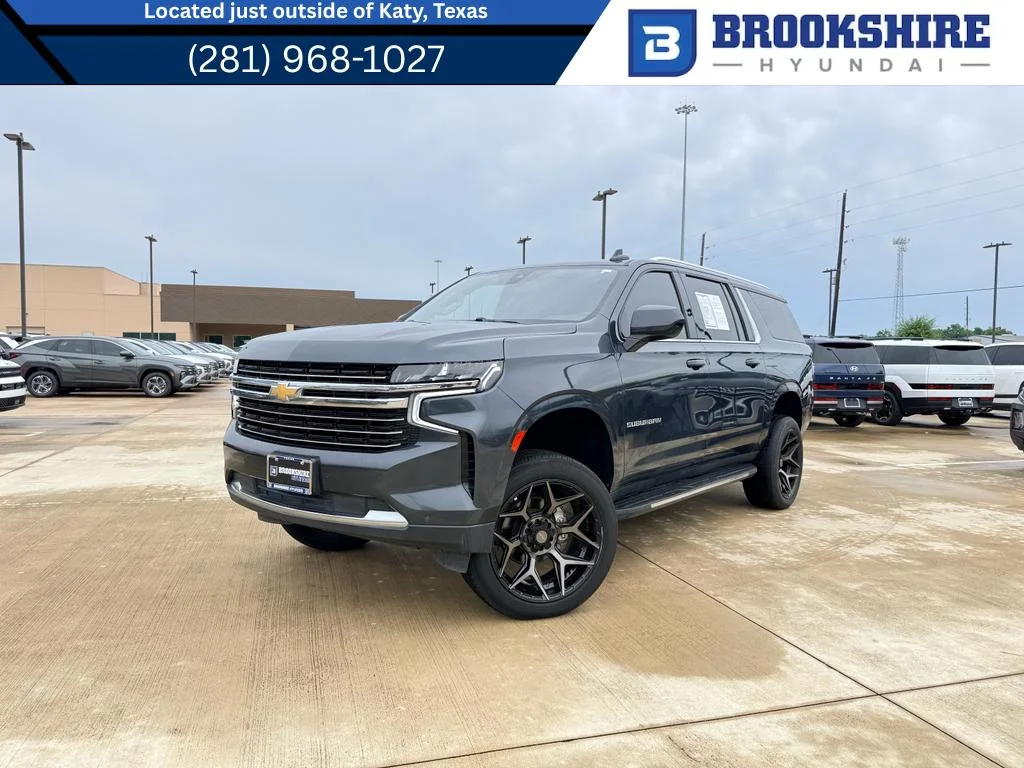 Used 2022 Evergreen Gray Metallic Chevrolet LT image 1