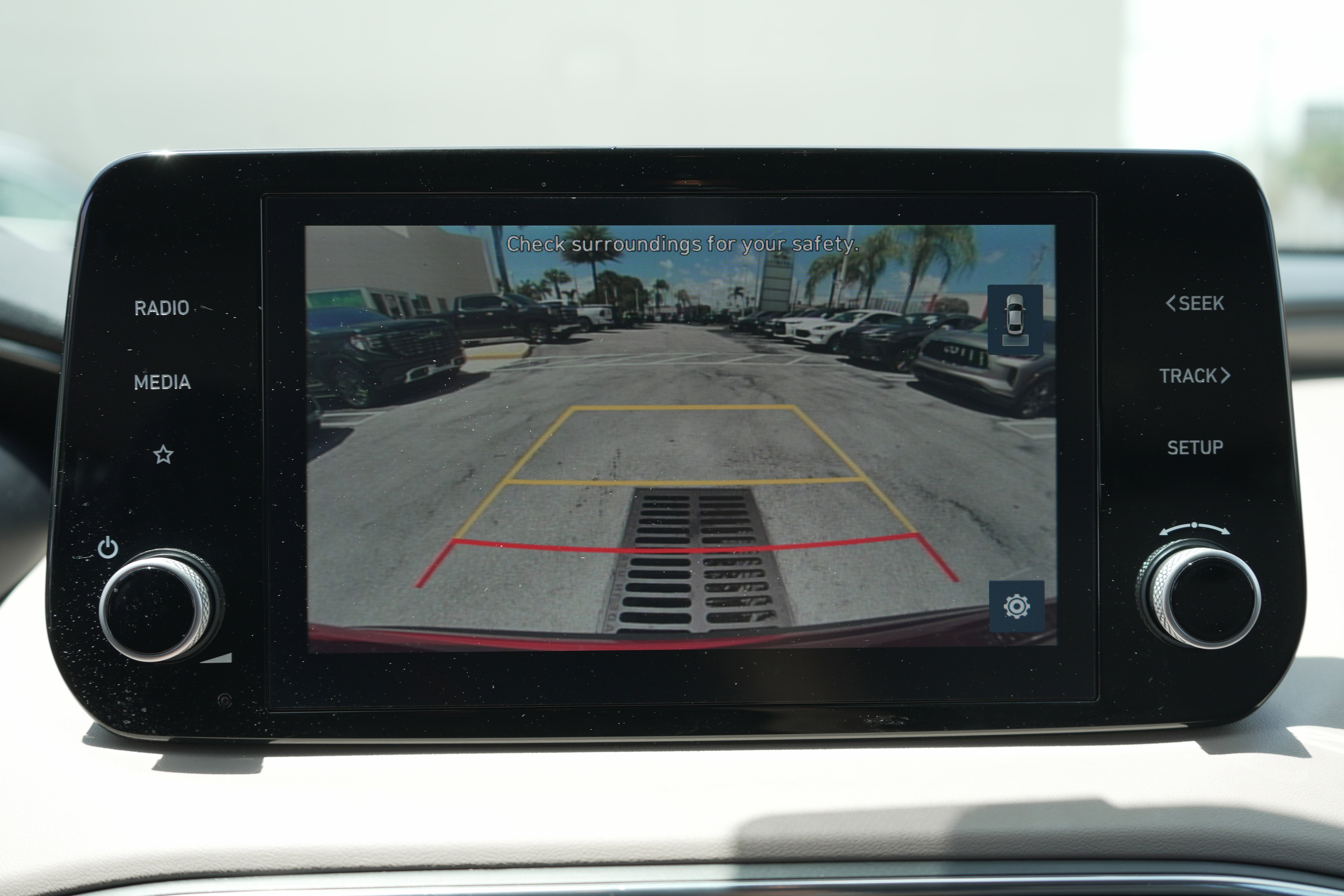 Used 2023 Calypso Red Hyundai SE image 11