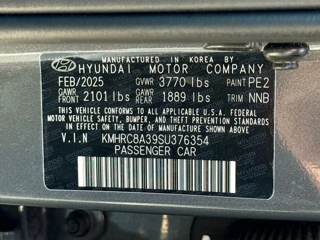 Used 2025 Gray Hyundai SEL image 30