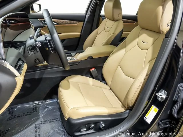 Certified Used 2025 Black Raven Cadillac Premium Luxury image 7