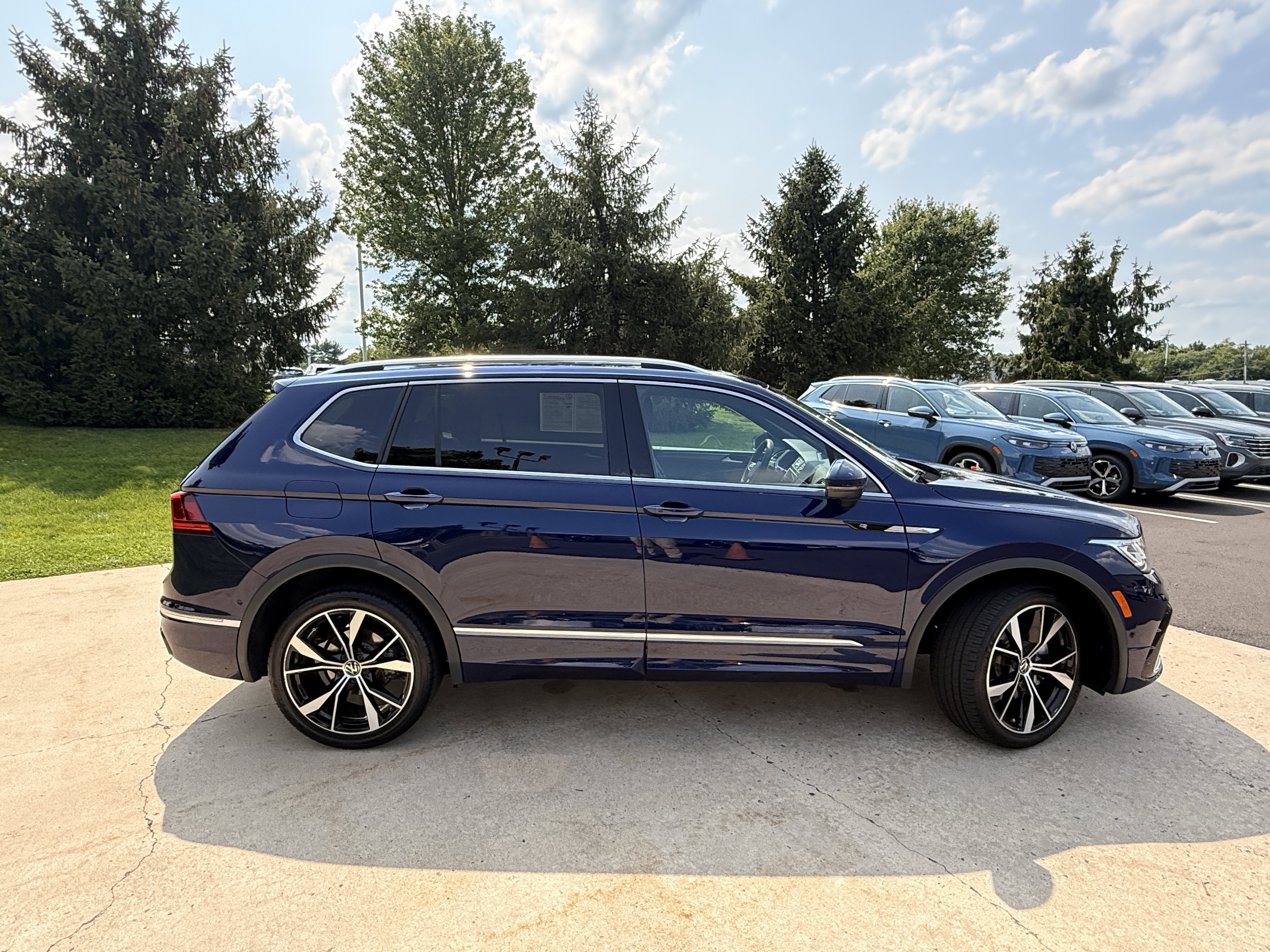 Used 2024 Blue Volkswagen SEL R-Line image 18