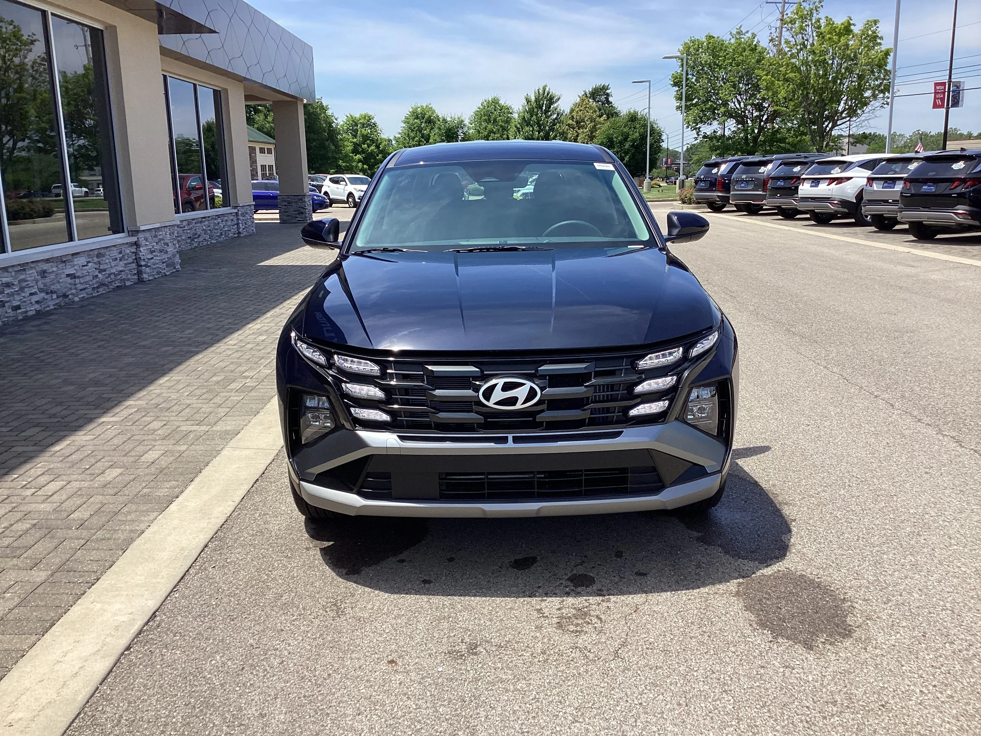 New 2026 Deep Sea Metallic Hyundai Blue SE image 9