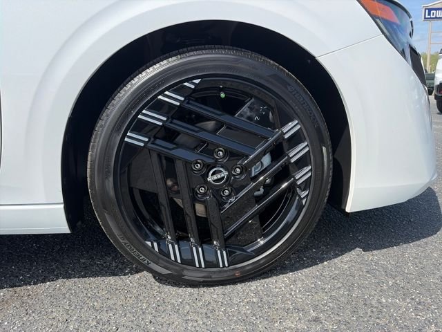 New 2026 Aspen White TriCoat / Super Black Two-tone Nissan SR image 10