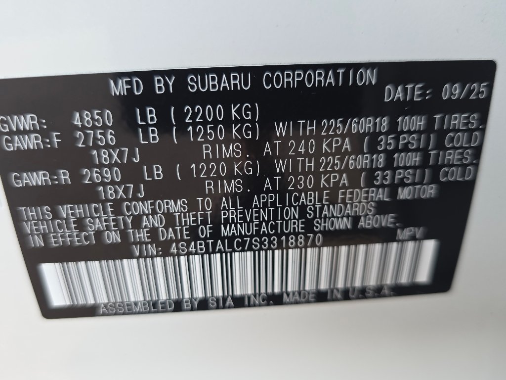 Used 2025 Crystal White Pearl Subaru Onyx Edition image 36