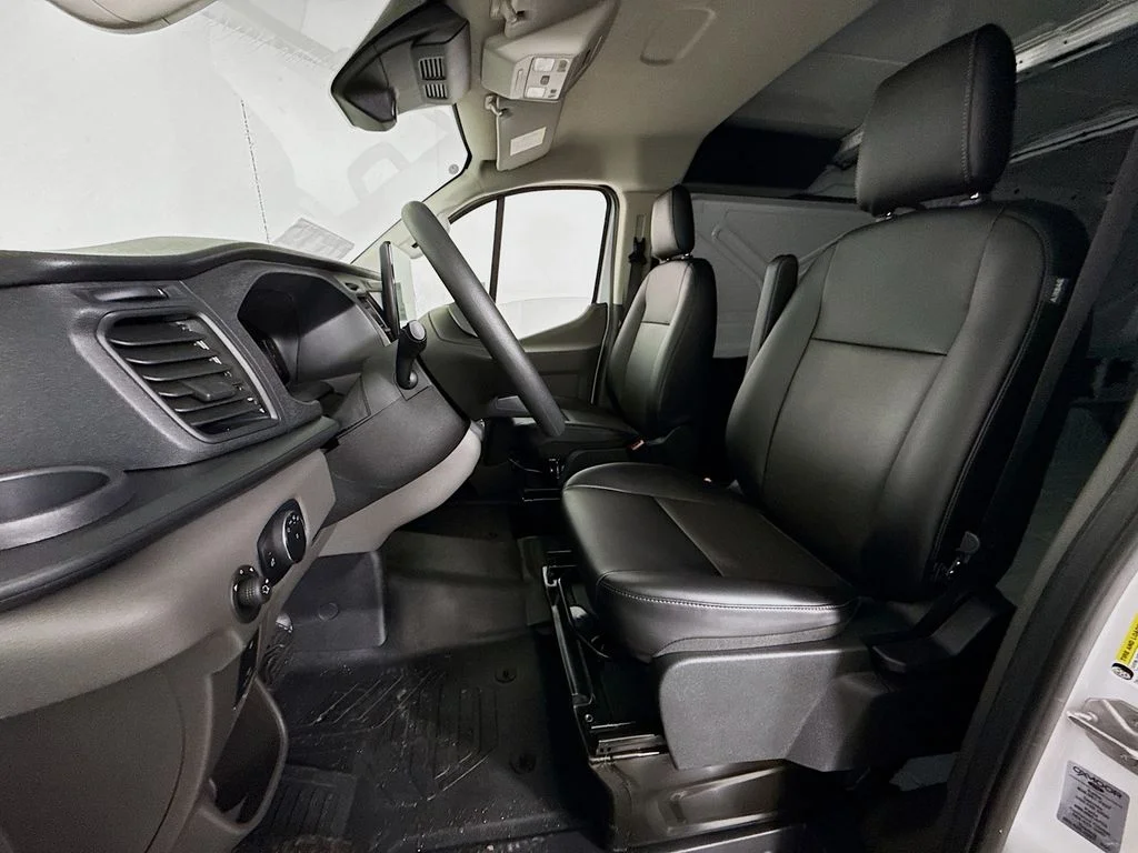 New 2026 Oxford White Ford Cargo Van image 19