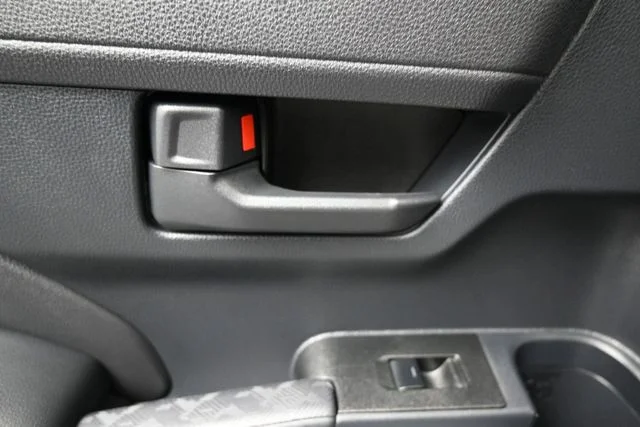 Used 2025 White Toyota SR5 image 12