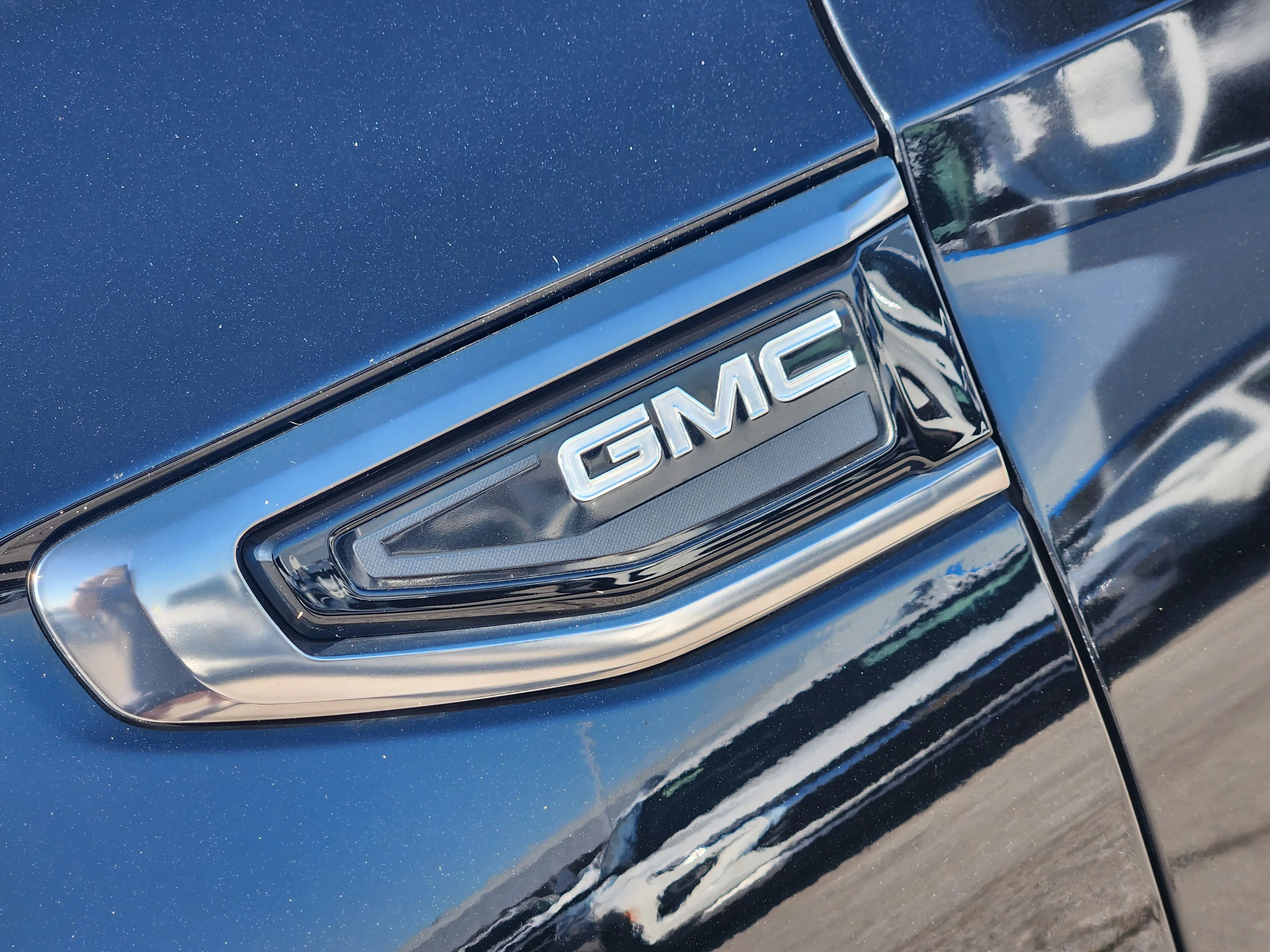 Used 2021 Onyx Black GMC AT4 image 12