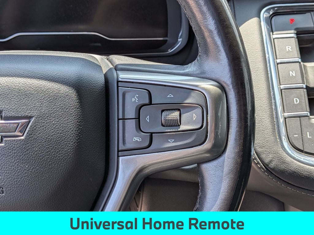 Used 2022 Gray Chevrolet Z71 image 21